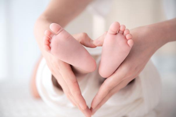 输卵管性不孕有哪些因素 怎么治疗呢